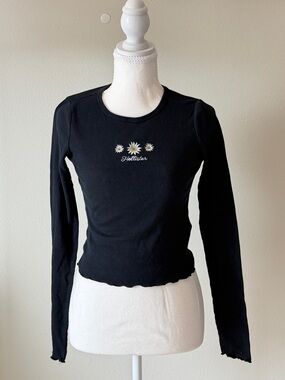 Hollister Black Long-Sleeve Ribbed Top with Daisy Embroidery
